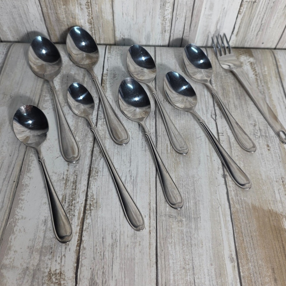 Wallace 18/8 Stainless Steel Soup Spoons Set of 8 Plus One Serving and Fork - Picture 6 of 11